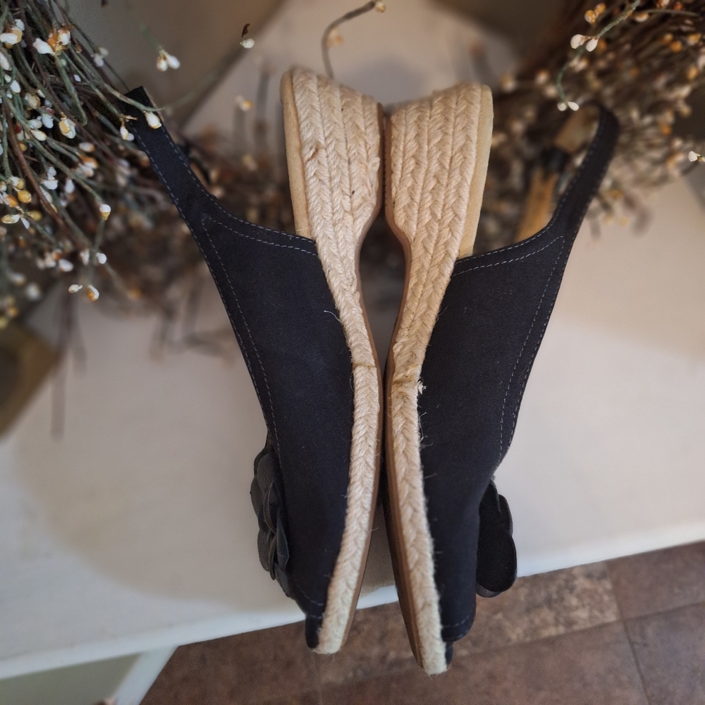 Softspots Black Espadrilles Canvas Sling Back Style 7.5 CUTE! - Picture 4 of 16